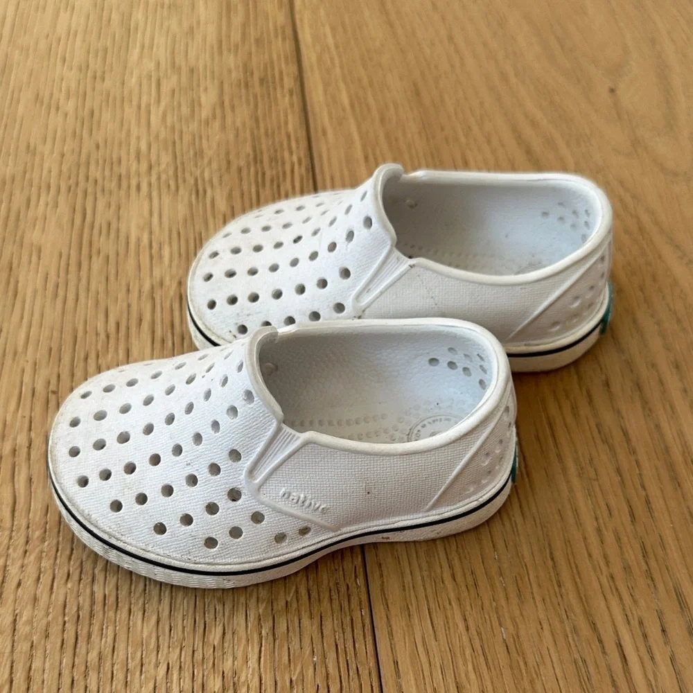 Native Miles sandals White Kids Shoes C4
